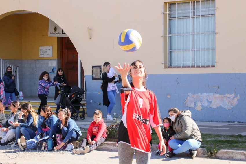 El D�a del Estudiante y la llegada de la Primavera en fotos
