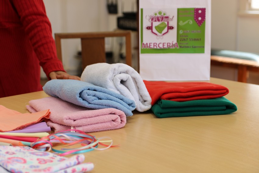 Entregaron insumos a otra emprendedora local