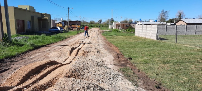 Iniciaron las tareas para realizar el cordn cuneta en el barrio Mart