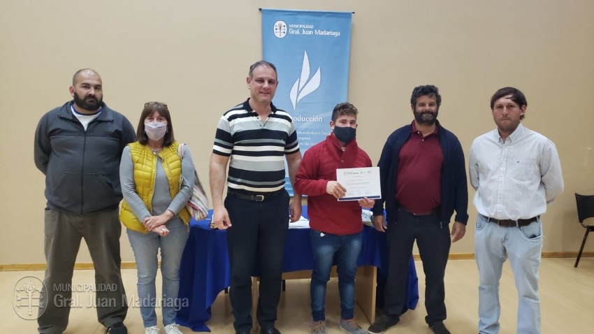 Más jóvenes recibieron la certificación por haber completado el curso