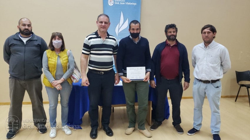 Más jóvenes recibieron la certificación por haber completado el curso