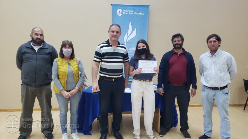 Más jóvenes recibieron la certificación por haber completado el curso