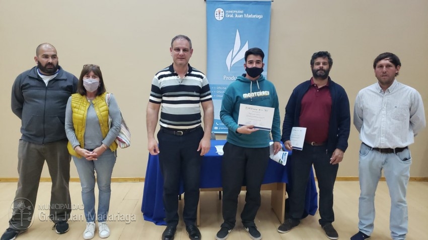 Más jóvenes recibieron la certificación por haber completado el curso