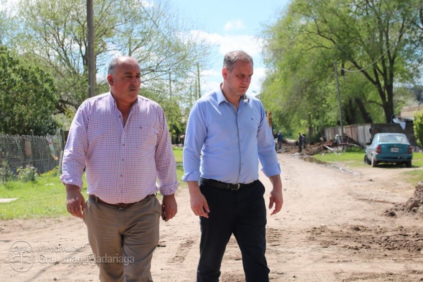 Realizan limpieza y recambio de tubos en el barrio Belgrano