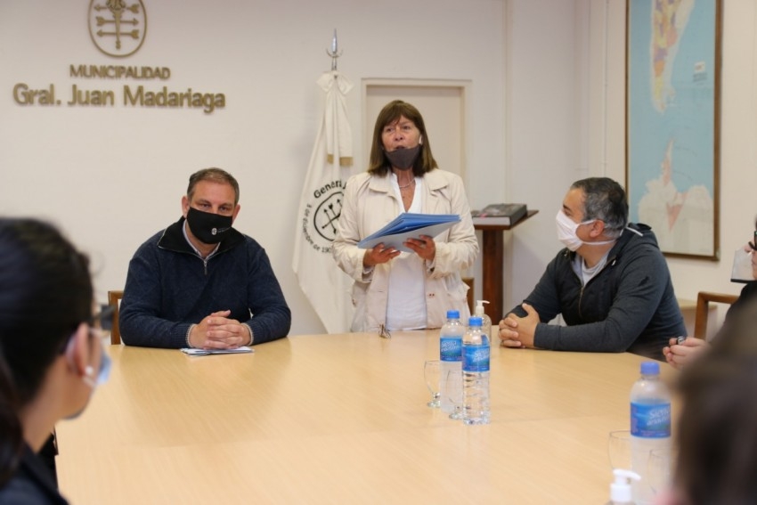 Reconocieron a las parejas de folclore que lograron dos medallas para 