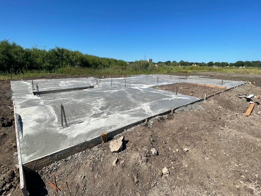 Viviendas barrio El Ceibo: Hormigonaron  nuevas plateas