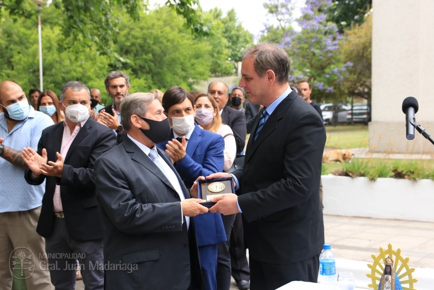 Santoro tom juramento a los nuevos funcionarios de su gabinete ejecut