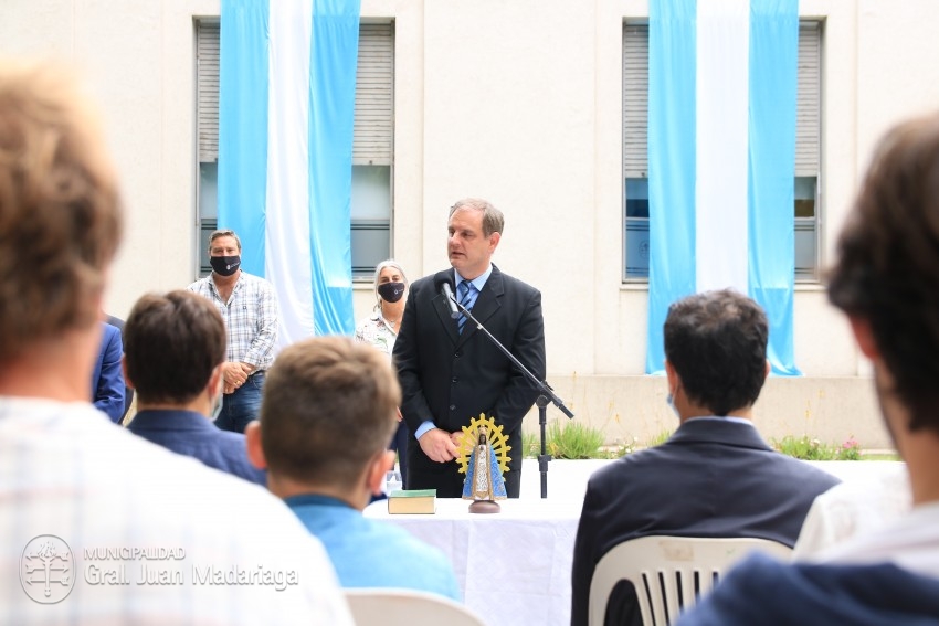 Santoro tom juramento a los nuevos funcionarios de su gabinete ejecut