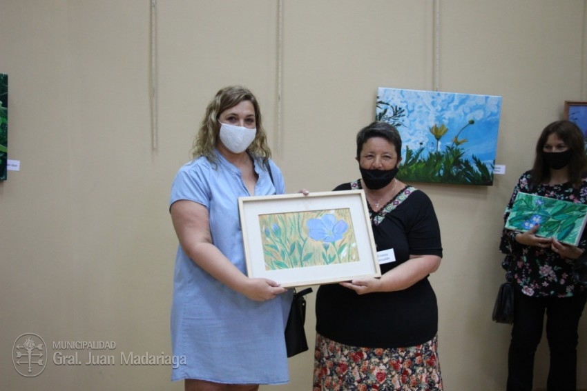 Con la donacin de los cuadros finaliz la muestra de Arte y Fotograf