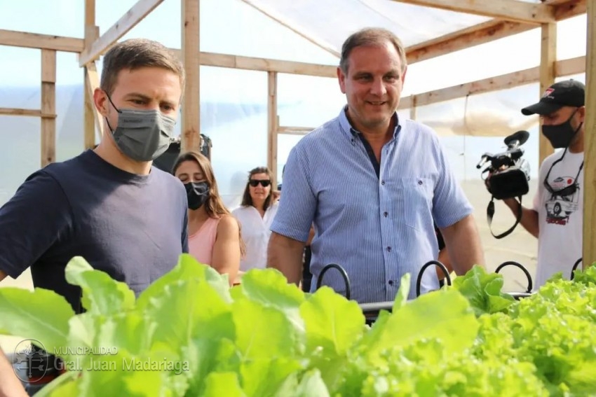 El Ejecutivo le present� distintos proyectos al ministro Costa para po