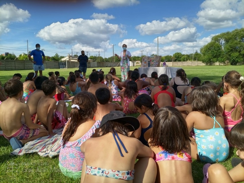 Los chicos de la colonia municipal recibieron una charla sobre la Alim
