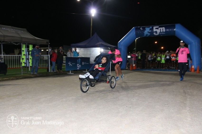 Las 5 Millas Nocturnas en fotos