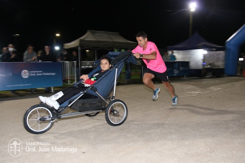 Las 5 Millas Nocturnas en fotos