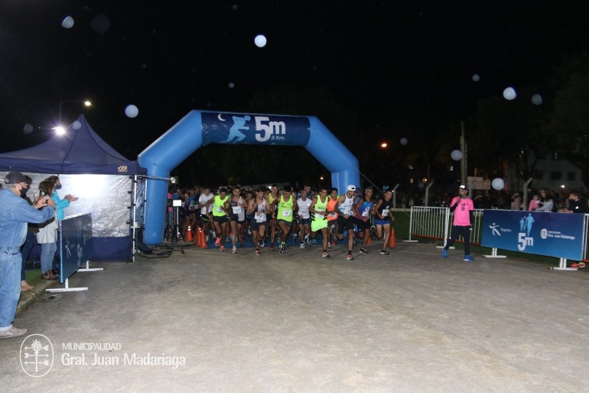 Las 5 Millas Nocturnas en fotos