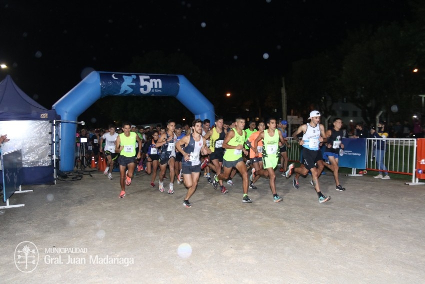 Las 5 Millas Nocturnas en fotos