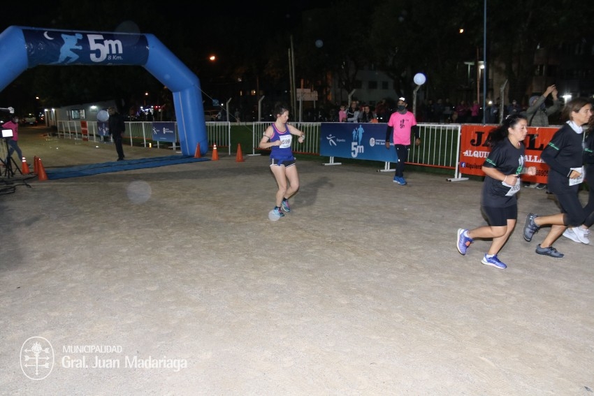 Las 5 Millas Nocturnas en fotos