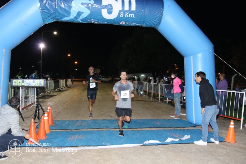 Las 5 Millas Nocturnas en fotos