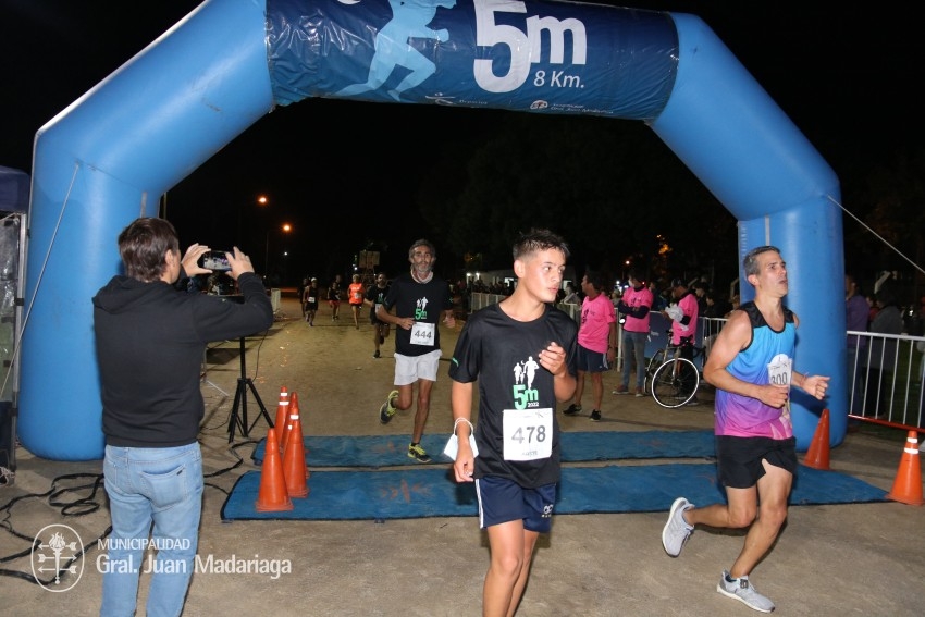 Las 5 Millas Nocturnas en fotos