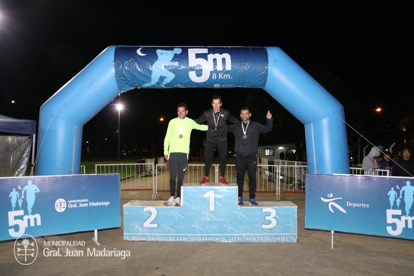 Las 5 Millas Nocturnas en fotos