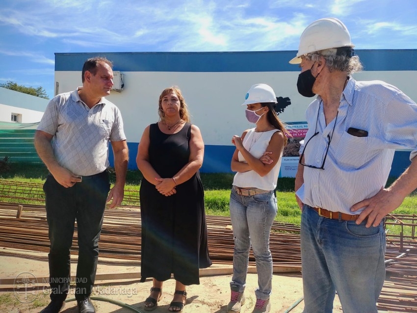 Santoro recorri el avance de obra de la Casa de la Provincia
