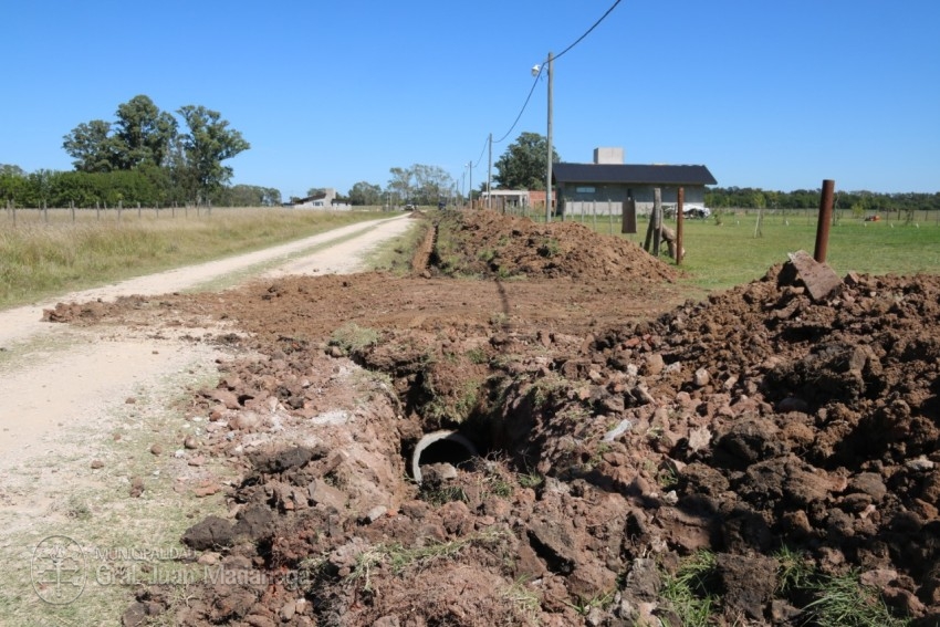 Colocaron tubos de desages para optimizar el escurrimiento del agua