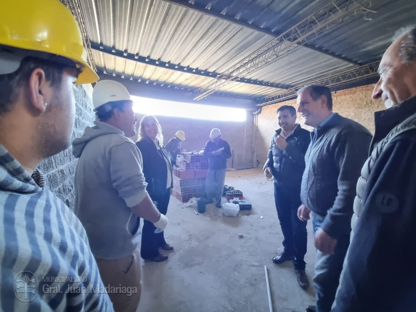El municipio construye ocho nuevas aulas y sanitarios en la Escuela T