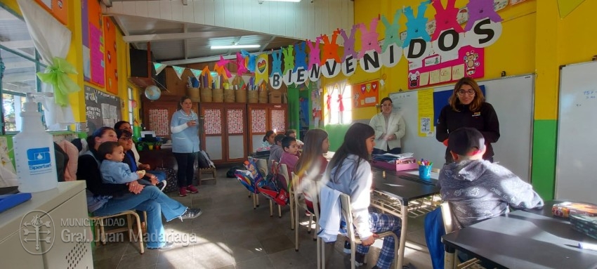 Trabajo de huerta con alumnos del Paraje Juancho