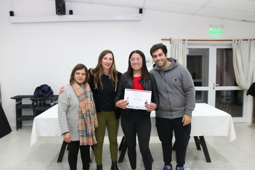 Otros 45 madariaguenses recibieron su certificado del curso de Camarer