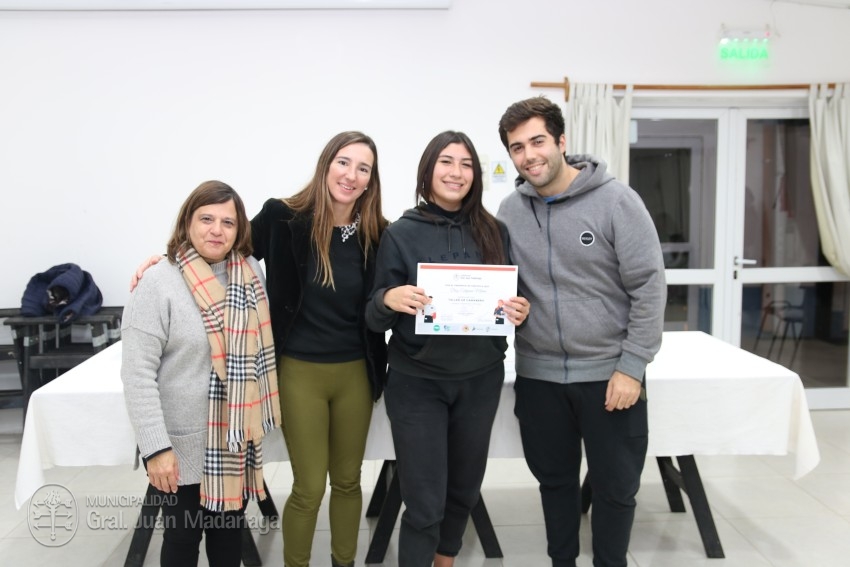 Otros 45 madariaguenses recibieron su certificado del curso de Camarer