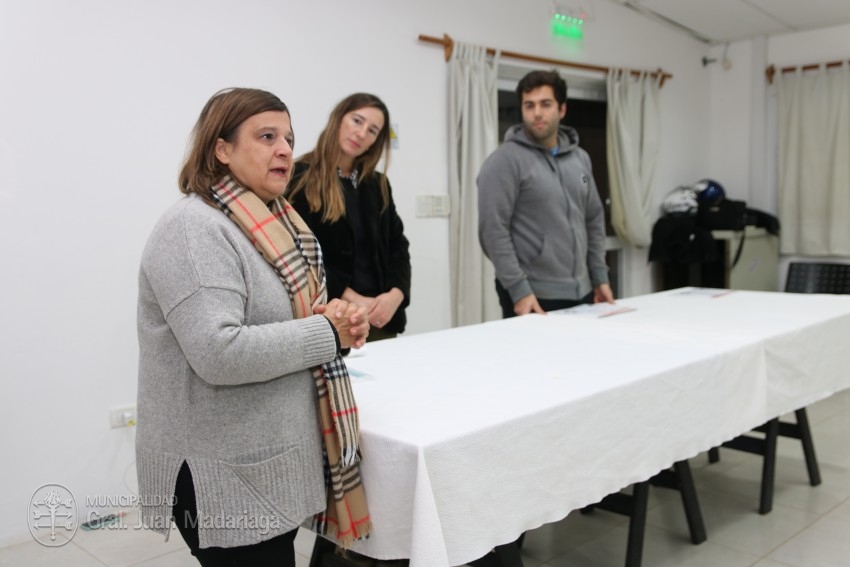 Otros 45 madariaguenses recibieron su certificado del curso de Camarer