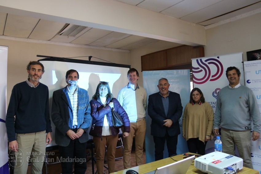 Empresario y emprendedores participaron de la charla sobre tecnologa 