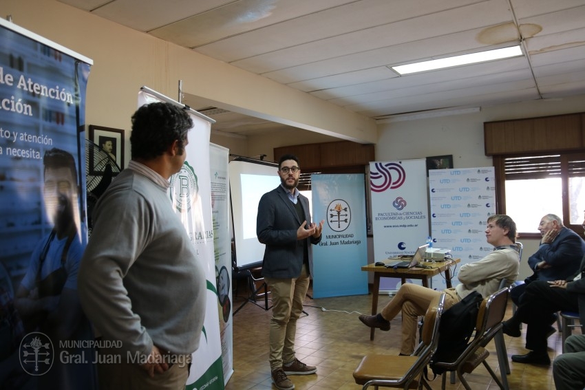 Empresario y emprendedores participaron de la charla sobre tecnologa 