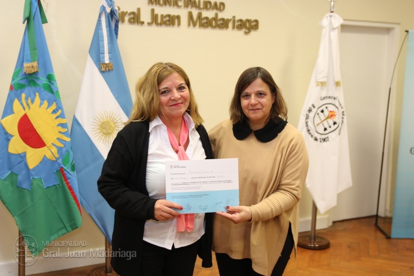 Entregaron certificados a quienes realizaron la capacitación de la Ley