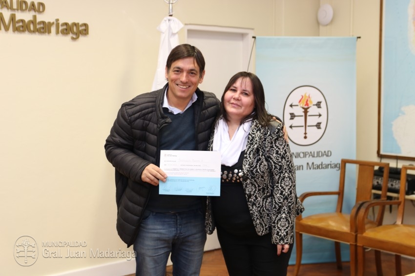 Entregaron certificados a quienes realizaron la capacitación de la Ley