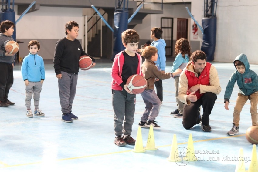 A puro juego y deporte