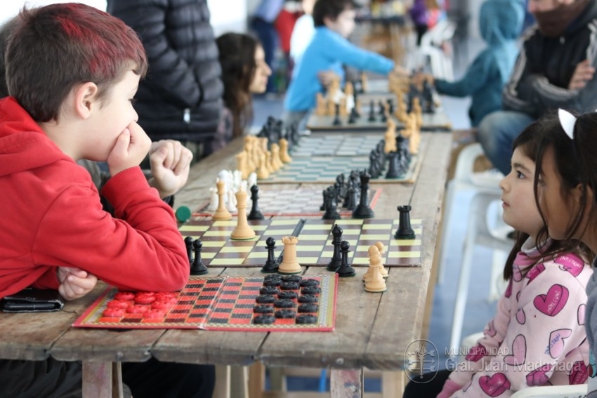 A puro juego y deporte