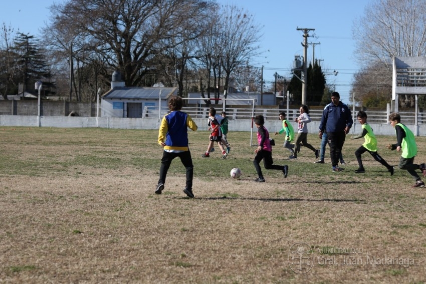 A puro juego y deporte