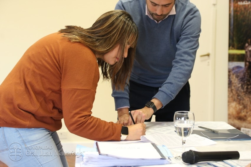 Los beneficiarios de los lotes de la quinta de Rollan firmaron los bol