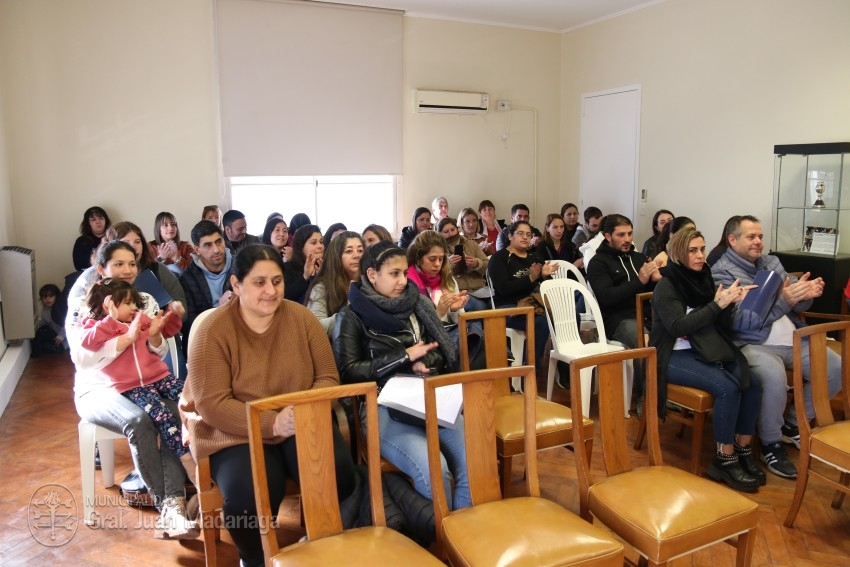 Los beneficiarios de los lotes de la quinta de Rollan firmaron los bol