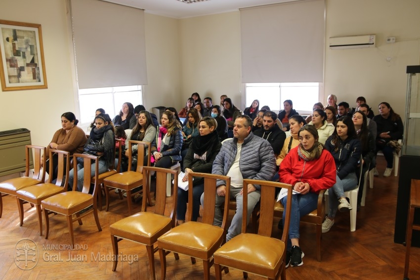 Los beneficiarios de los lotes de la quinta de Rollan firmaron los bol