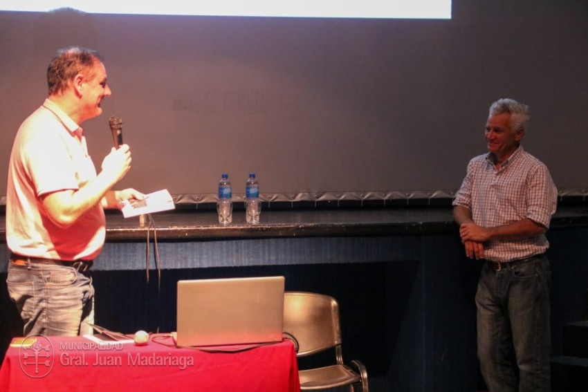 Eduardo Oderigo deslumbr� al p�blico con su charla sobre los Espartano