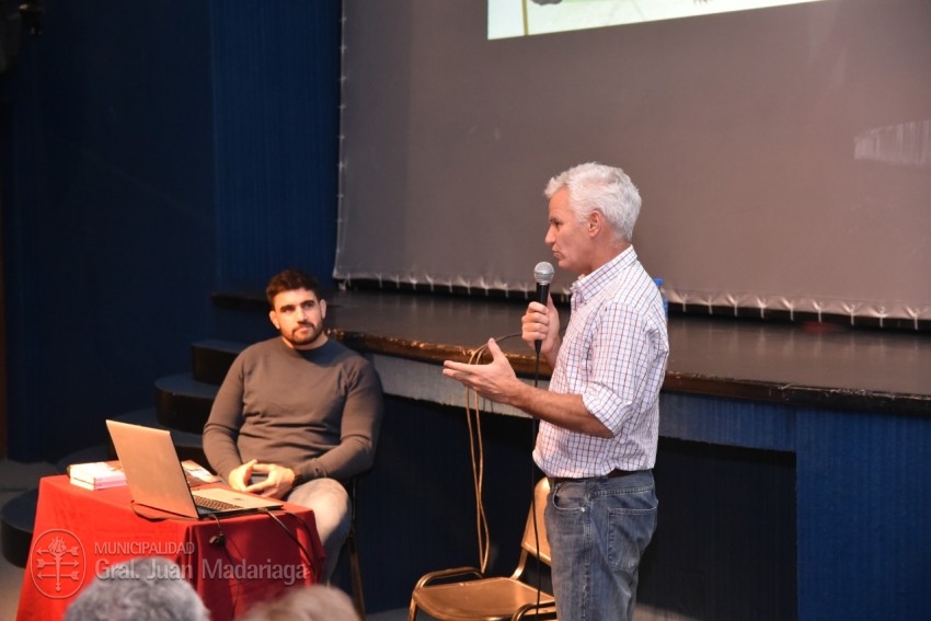 Eduardo Oderigo deslumbr� al p�blico con su charla sobre los Espartano