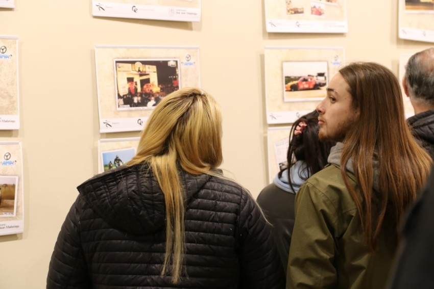 Con un excelente marco de pblico se inaugur la muestra  fotogrfica 