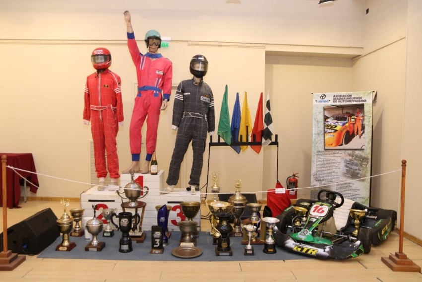 Con un excelente marco de pblico se inaugur la muestra  fotogrfica 