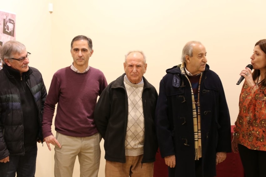 Con un excelente marco de pblico se inaugur la muestra  fotogrfica 