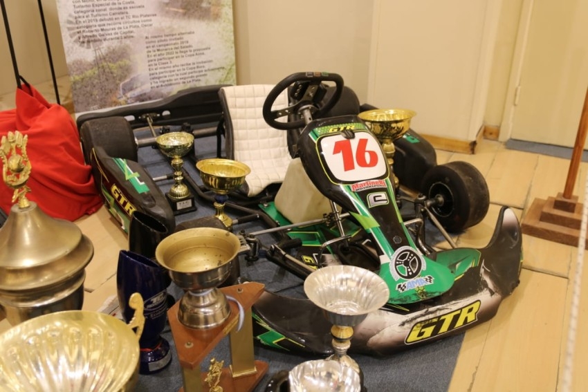 Con un excelente marco de pblico se inaugur la muestra  fotogrfica 