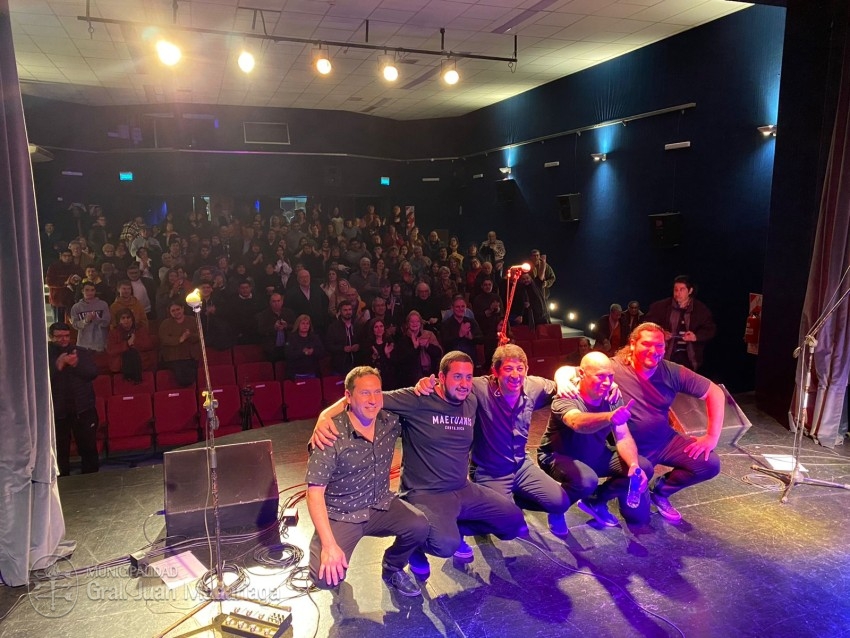 Javier Pato Gmez Grupo present 