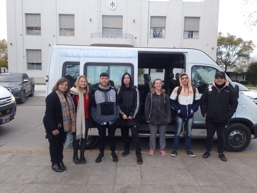 Alumnos de Madariaga viajaron para participar de distintos programa ed