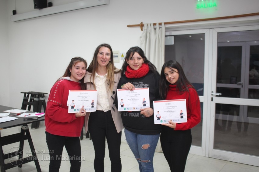 Otorgaron los certificados a 51 madariaguenses que culminaron el curso