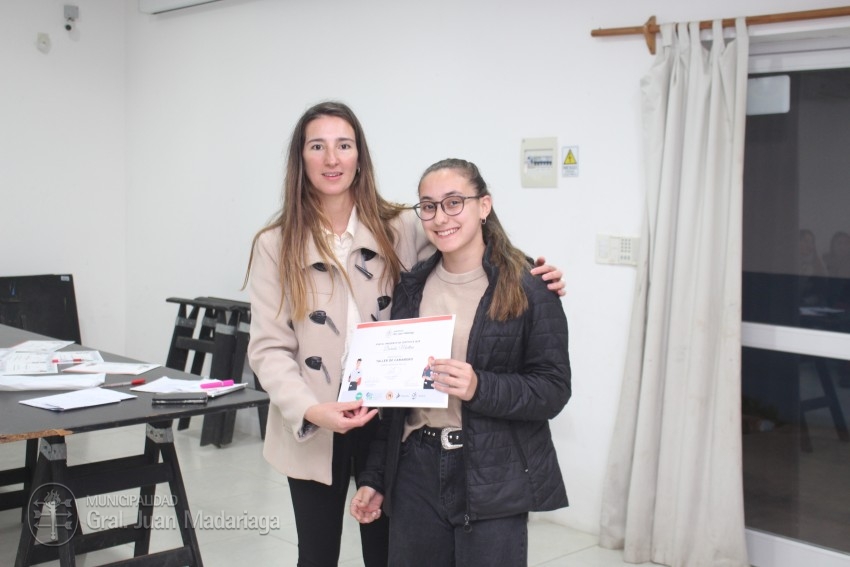 Otorgaron los certificados a 51 madariaguenses que culminaron el curso